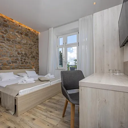 Guest house Erika 3*