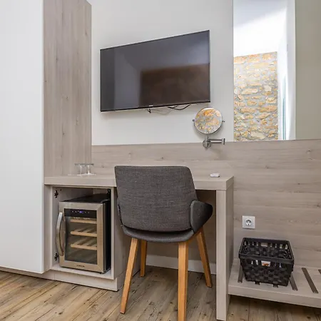 Guest house Erika 3*