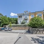 Πανσιόν Erika 3*
