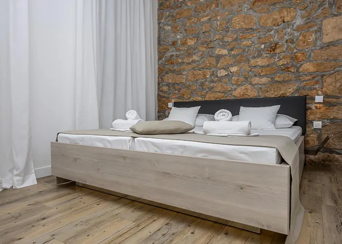 Erika Gostinjska kuća 3*